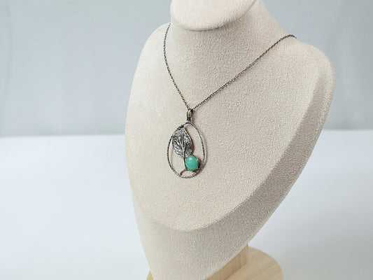 Leaf & Aventurine Pendant Necklace