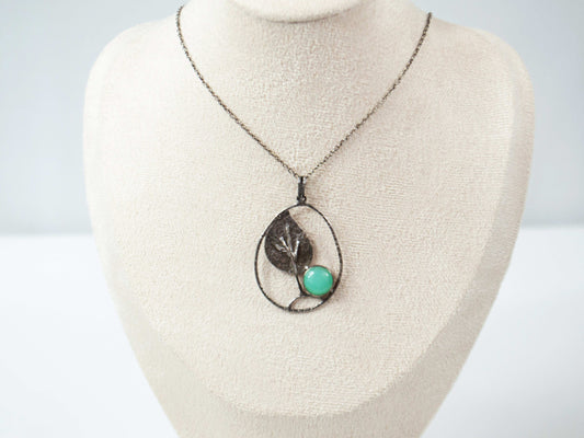 Leaf & Aventurine Pendant Necklace