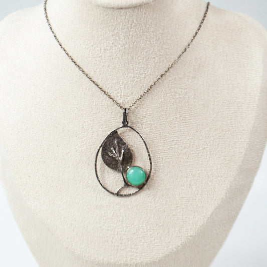 Leaf & Aventurine Pendant Necklace