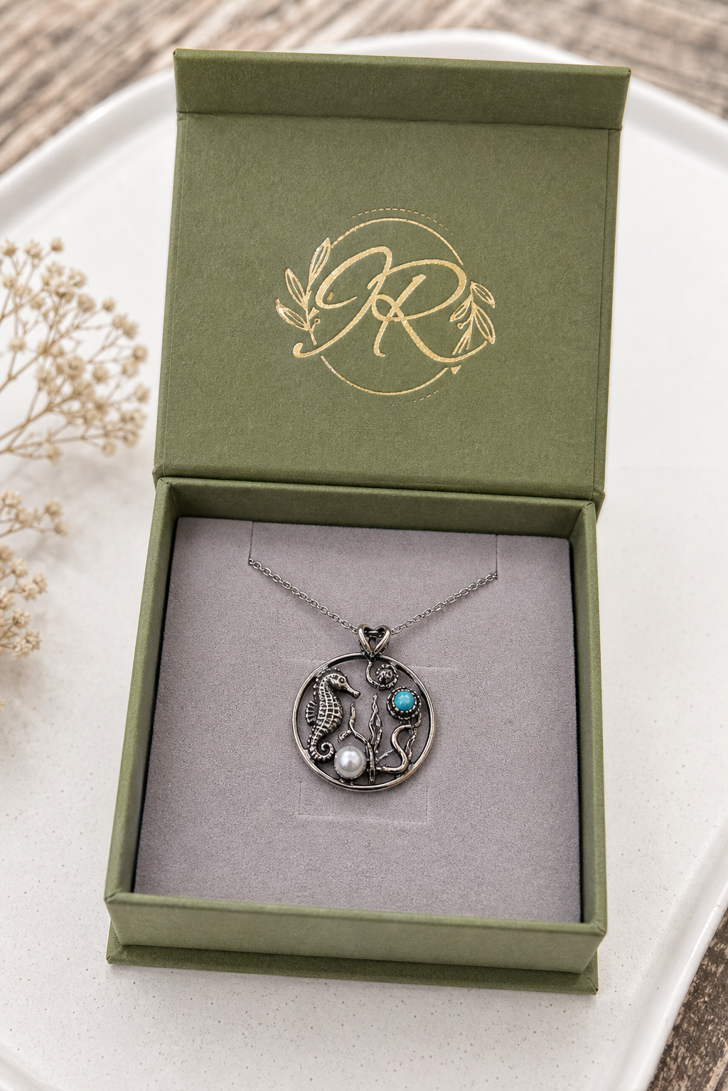 Seahorse necklace 
