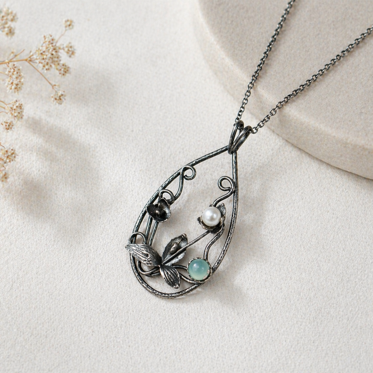 Forest Trillium Pearl Pendant